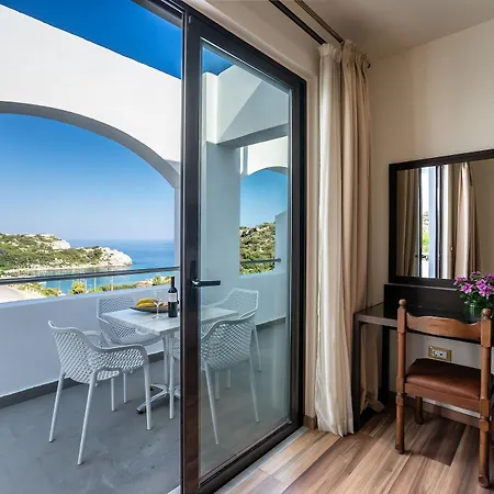 Hotel Ladiko -anthony Quinn Bay 3*